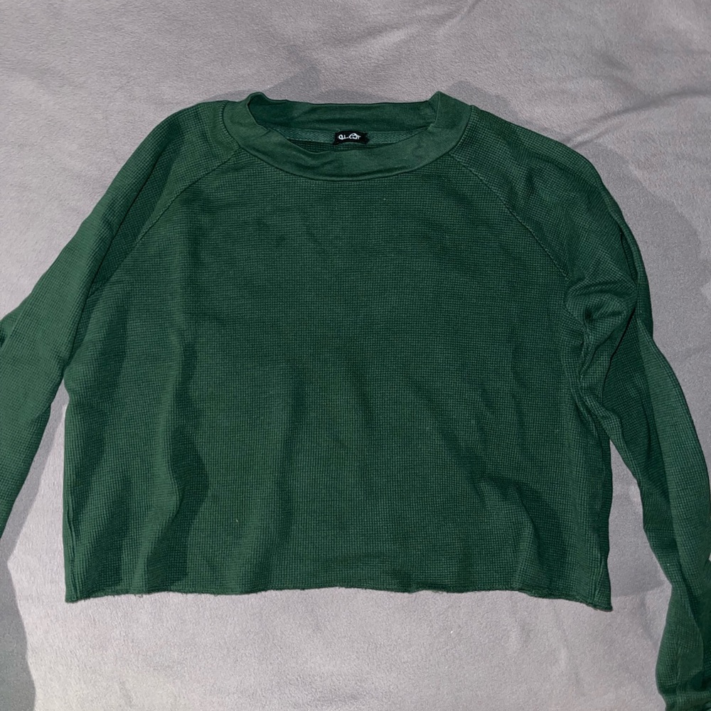 Brandy Melville Long Sleeve Cropped Waffle Top 💚